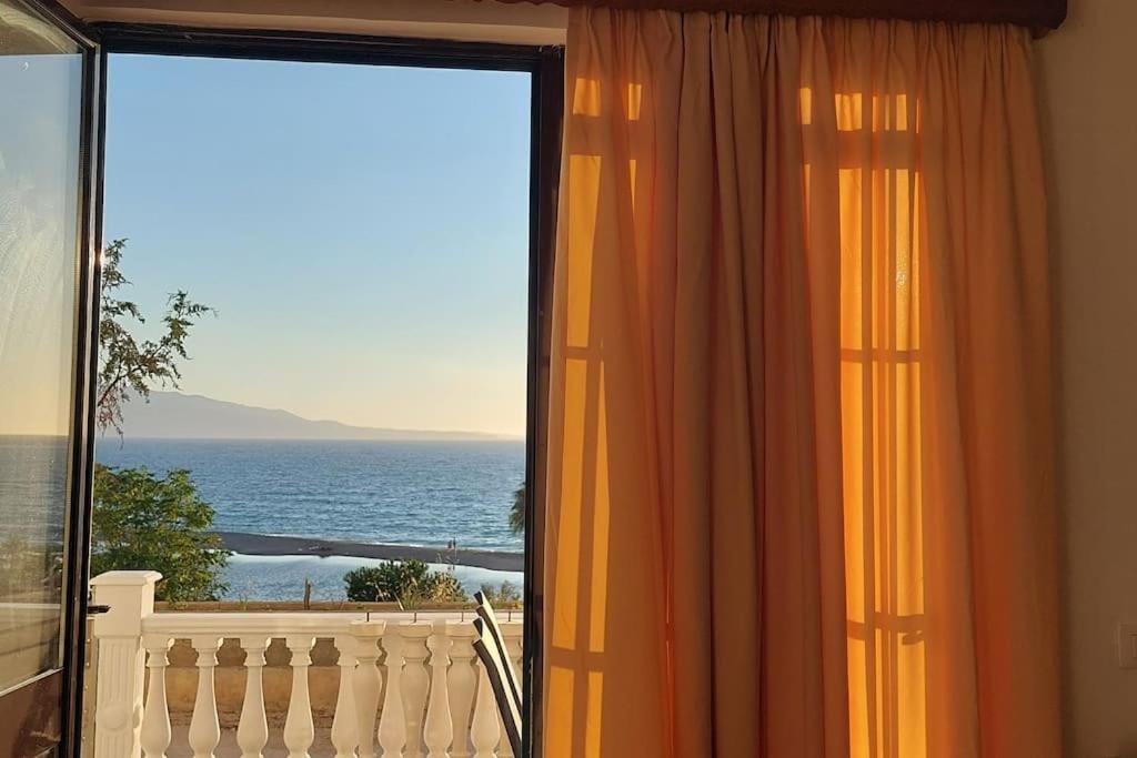 Apartment Tinka In Saranda Kültér fotó