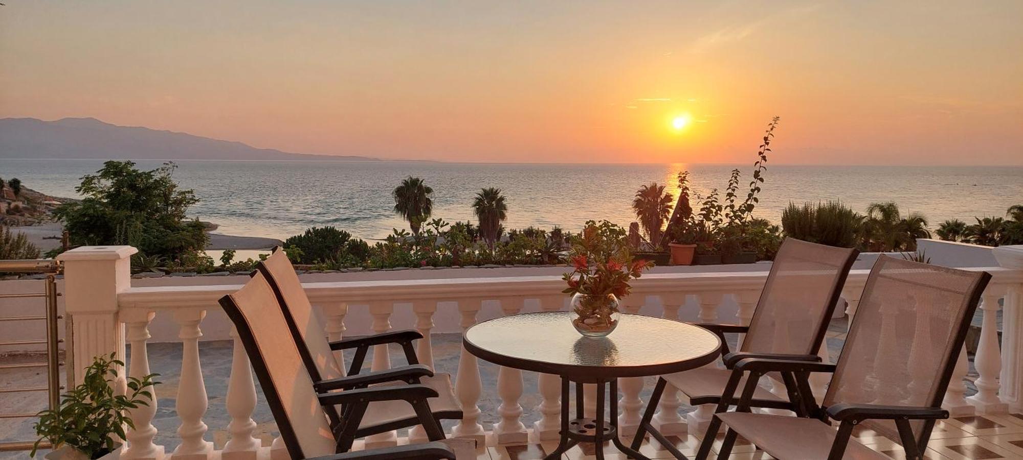 Apartment Tinka In Saranda Kültér fotó